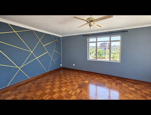 2.5 BEDROOM APARTMENT FOR SALE IN GLENWOOD